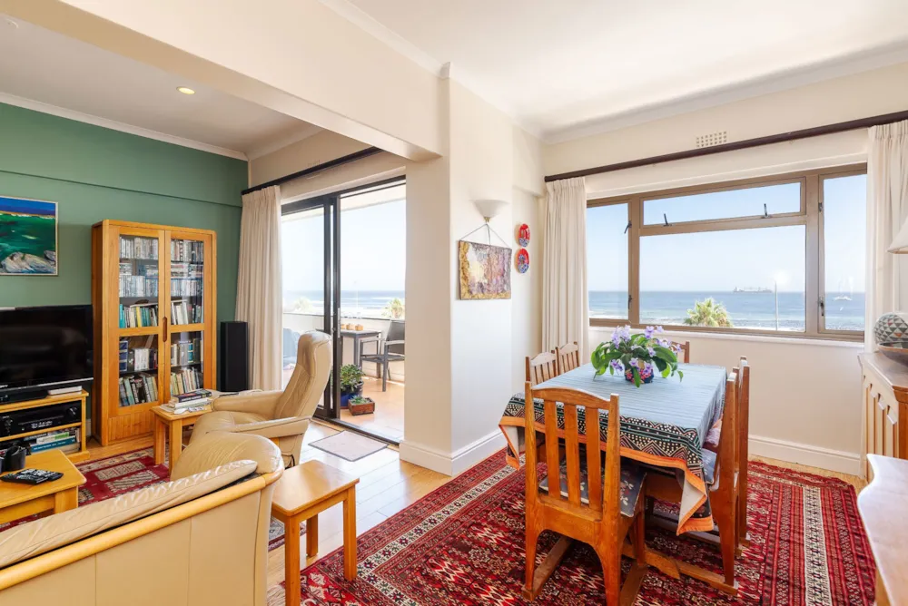 Apartment sold in Mouille Point - AS1725564 Apartment sold in Mouille Point - AS1725564