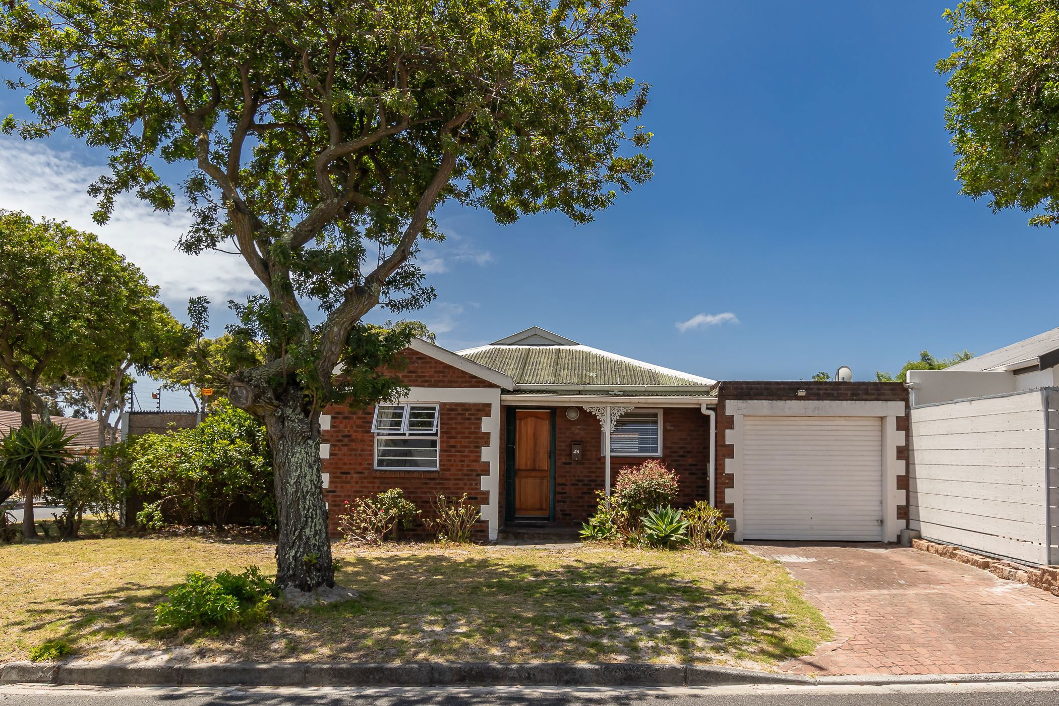 House for sale in Lansdowne - KW1726317