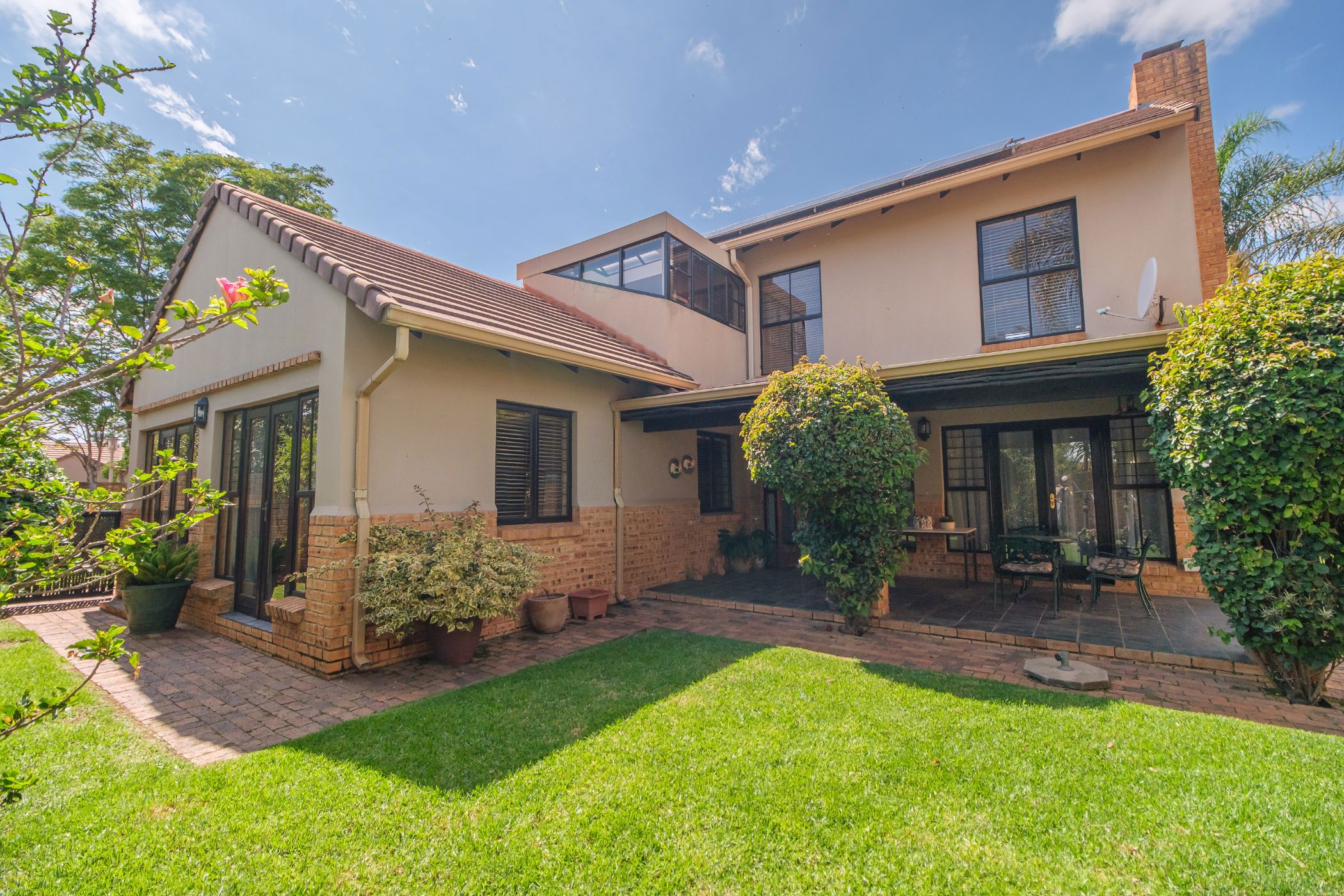 House for sale in Willowbrook - RAN1727080