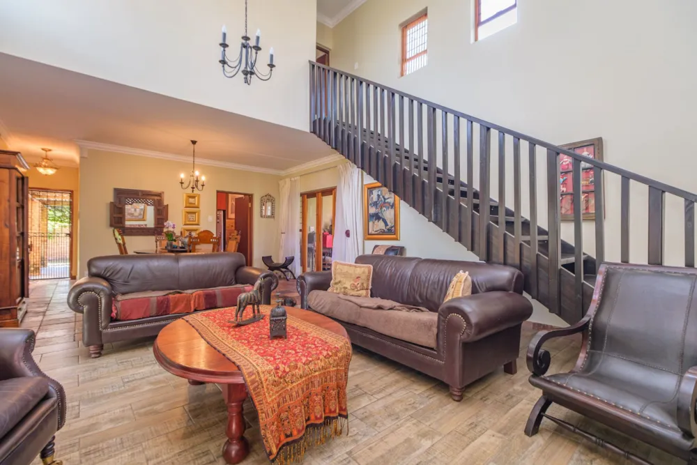 House for sale in Willowbrook - RAN1727080