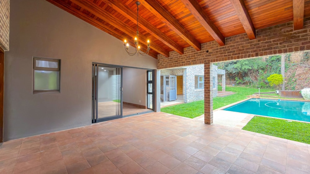 House for sale in Waterkloof Park - PT1728229