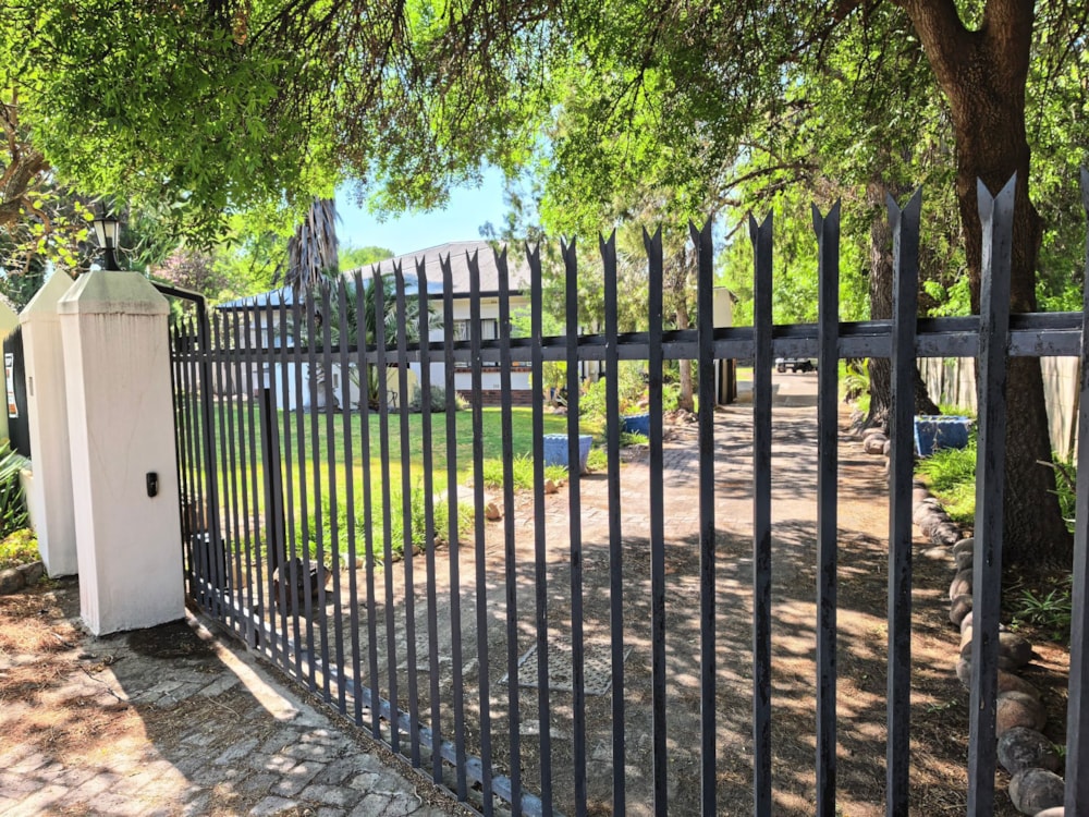 Single-storey house for sale in Hospital Hill, Beaufort West - 1KK1727088