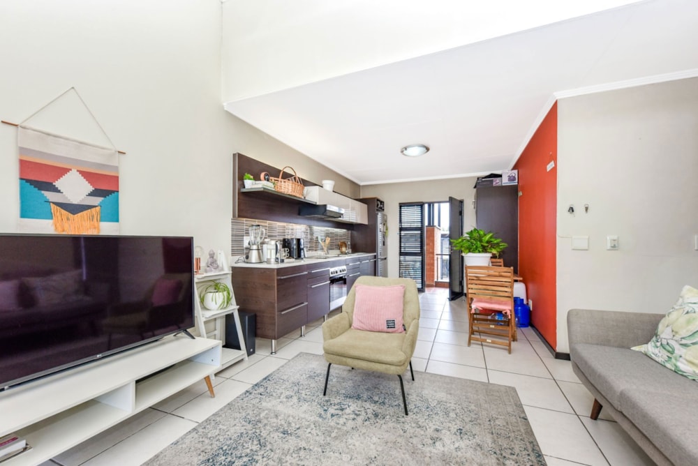 Apartment for sale in Douglasdale - FW1725951