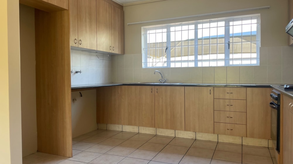 Apartment to rent in Onder Papegaaiberg - STL1727862