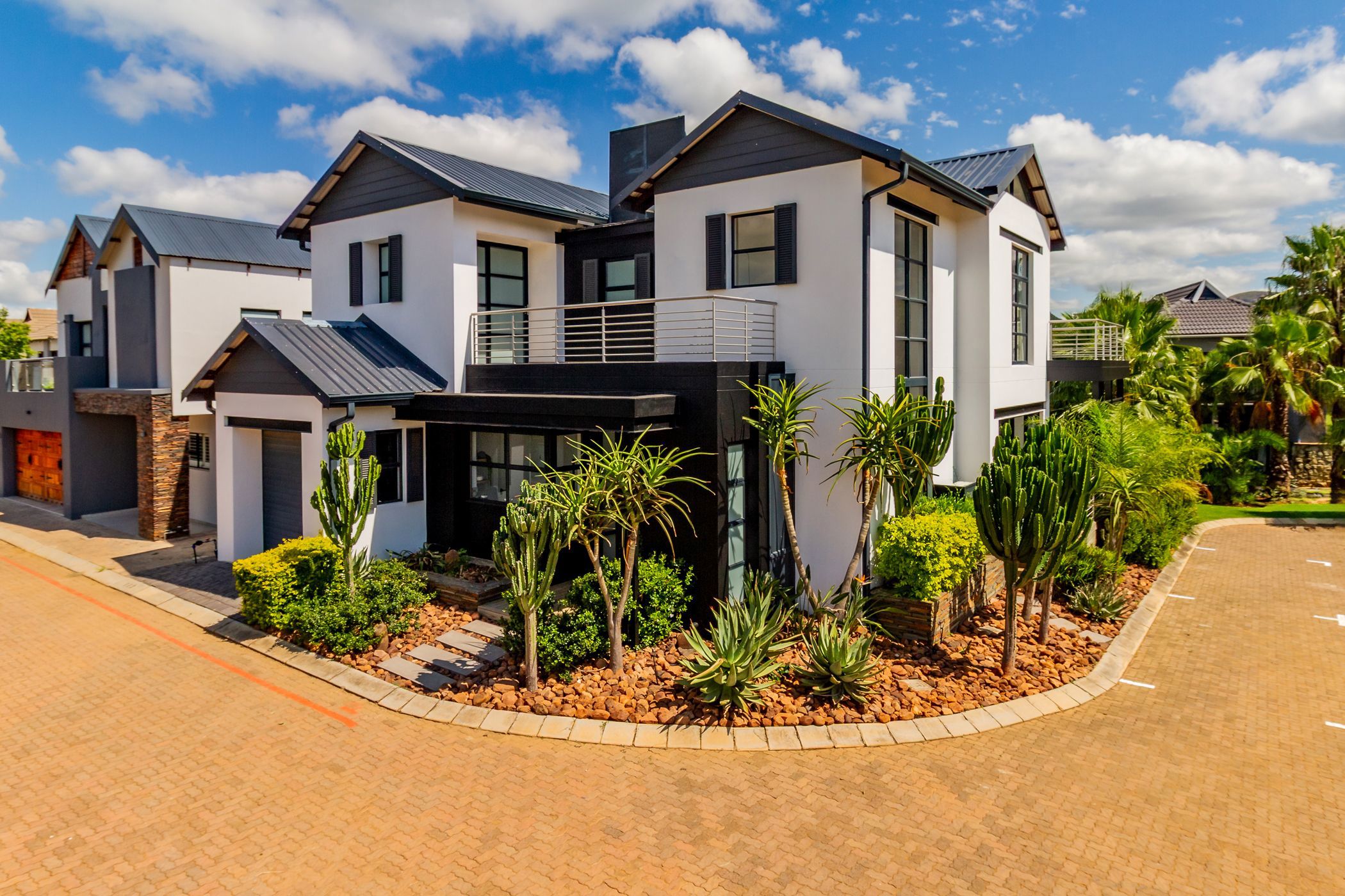 House for sale in The Islands Estate - 1HR1727724