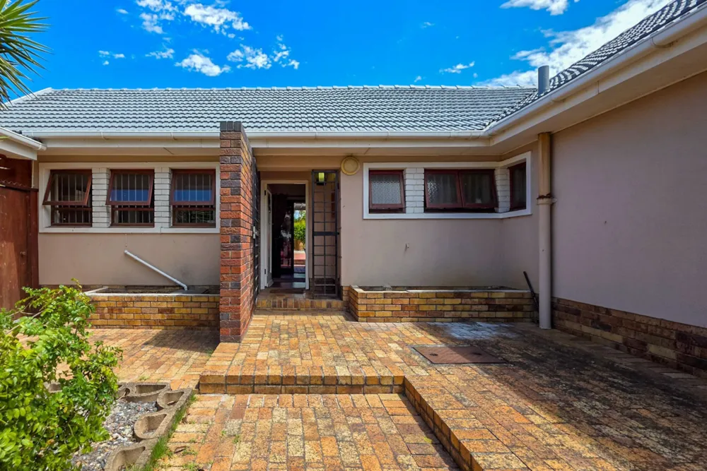 House sold in Milnerton - 1TV1728127