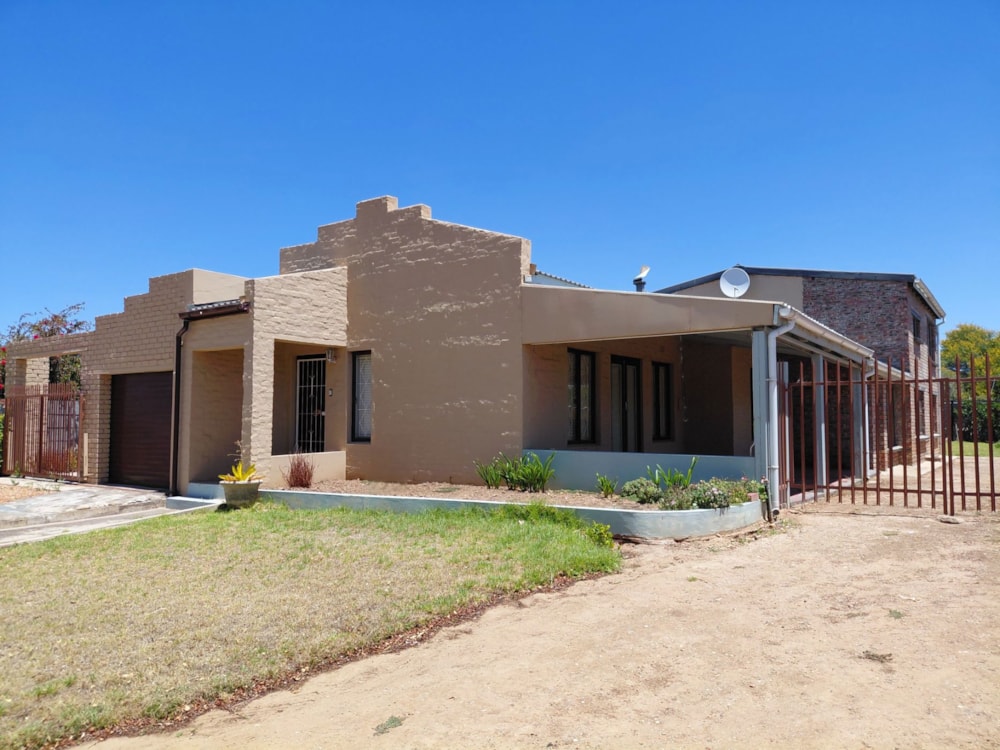 Double-storey house for sale in Heidelberg, Garden Route - 1SR1702441