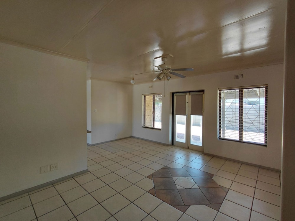 Double-storey house for sale in Heidelberg, Garden Route - 1SR1702441