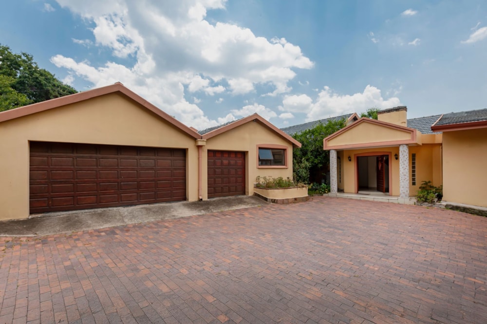 House for sale in Bryanston - HP1722301
