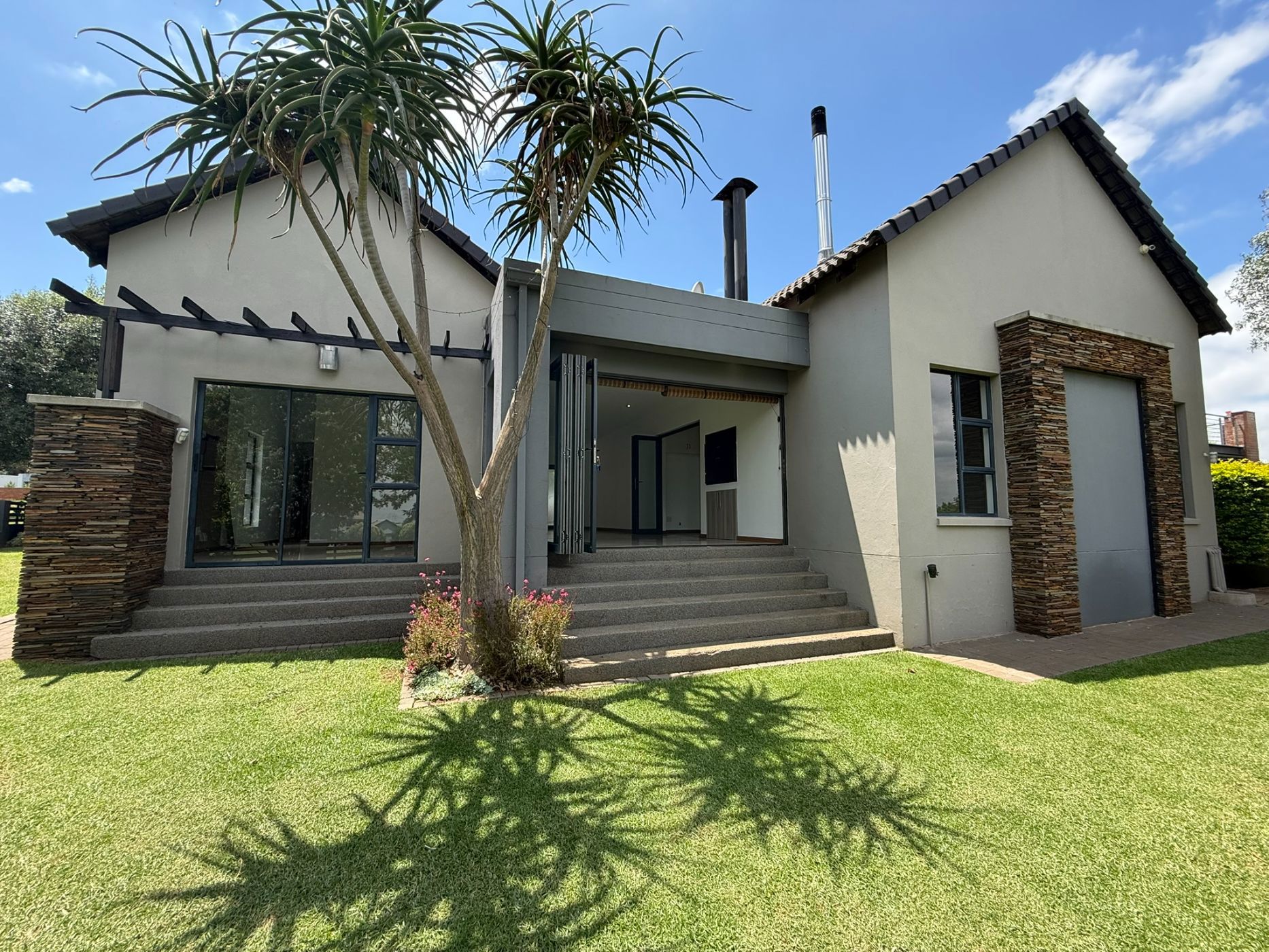 House to rent in Copperleaf - 1CU1727006