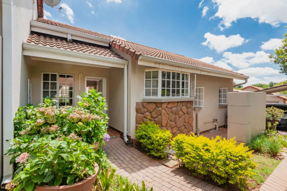 Cluster sold in Thornhill Estate - BED1726332 Cluster sold in Thornhill Estate - BED1726332