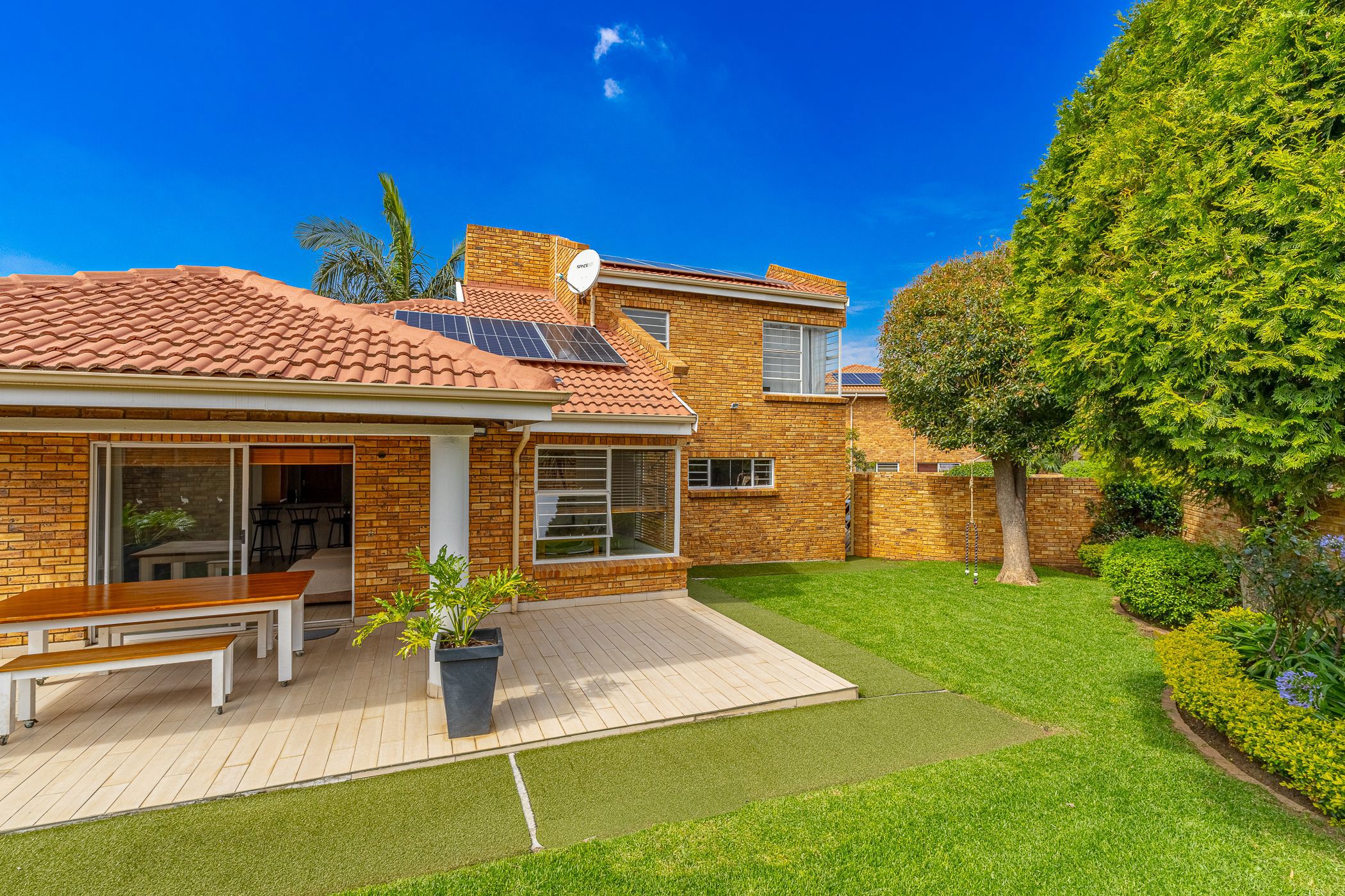 House for sale in Farrarmere - EN1730467