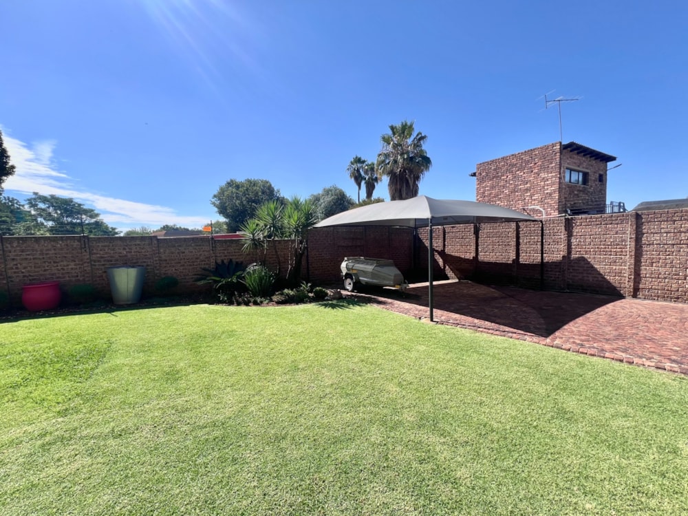 Double-storey cluster for sale in Bronkhorstbaai - PRN1728372