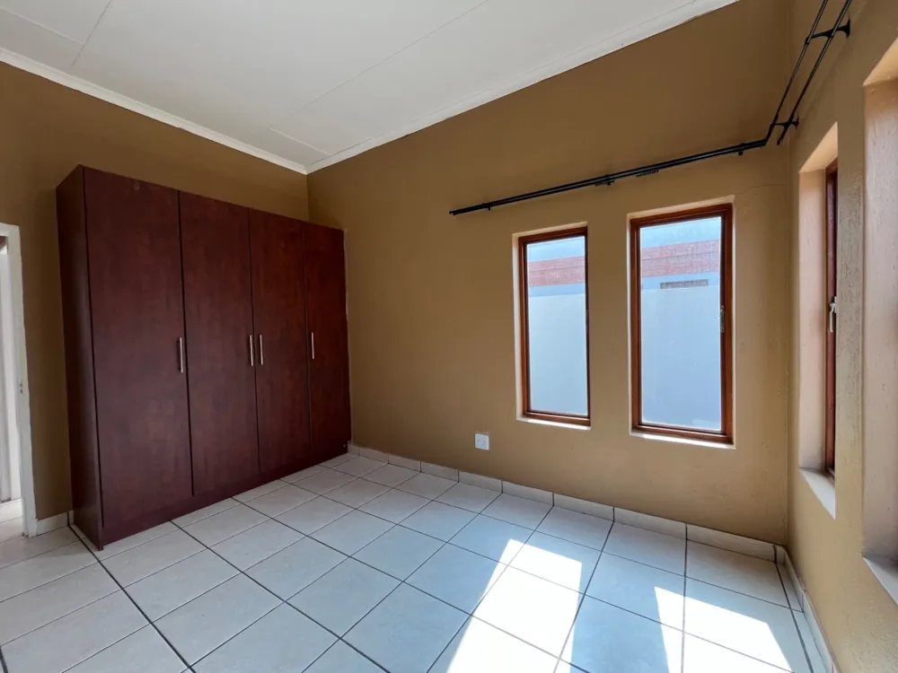 Townhouse let in Bendor Park - 1PS1731860