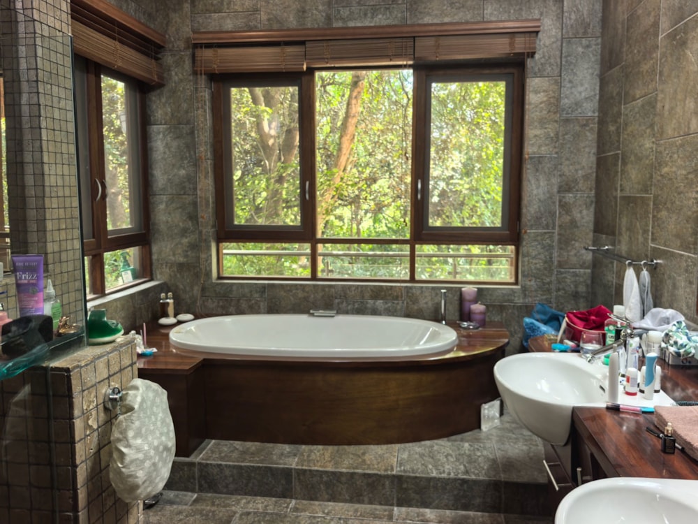 House for sale in Sonheuwel - 1NS1730514 House for sale in Sonheuwel - 1NS1730514