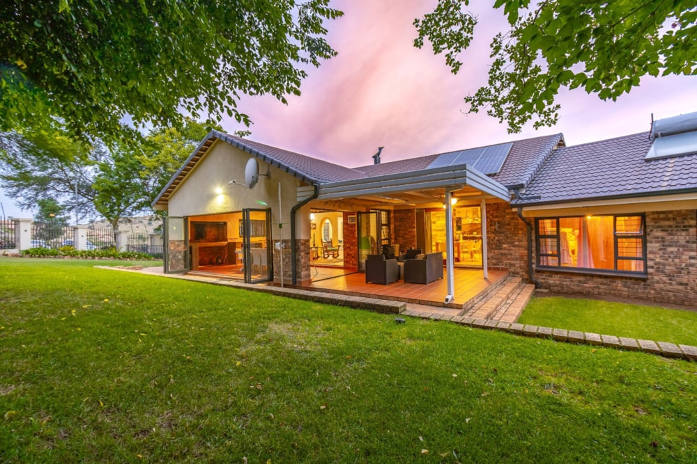 House for sale in Noordheuwel - 1KR1731383 House for sale in Noordheuwel - 1KR1731383