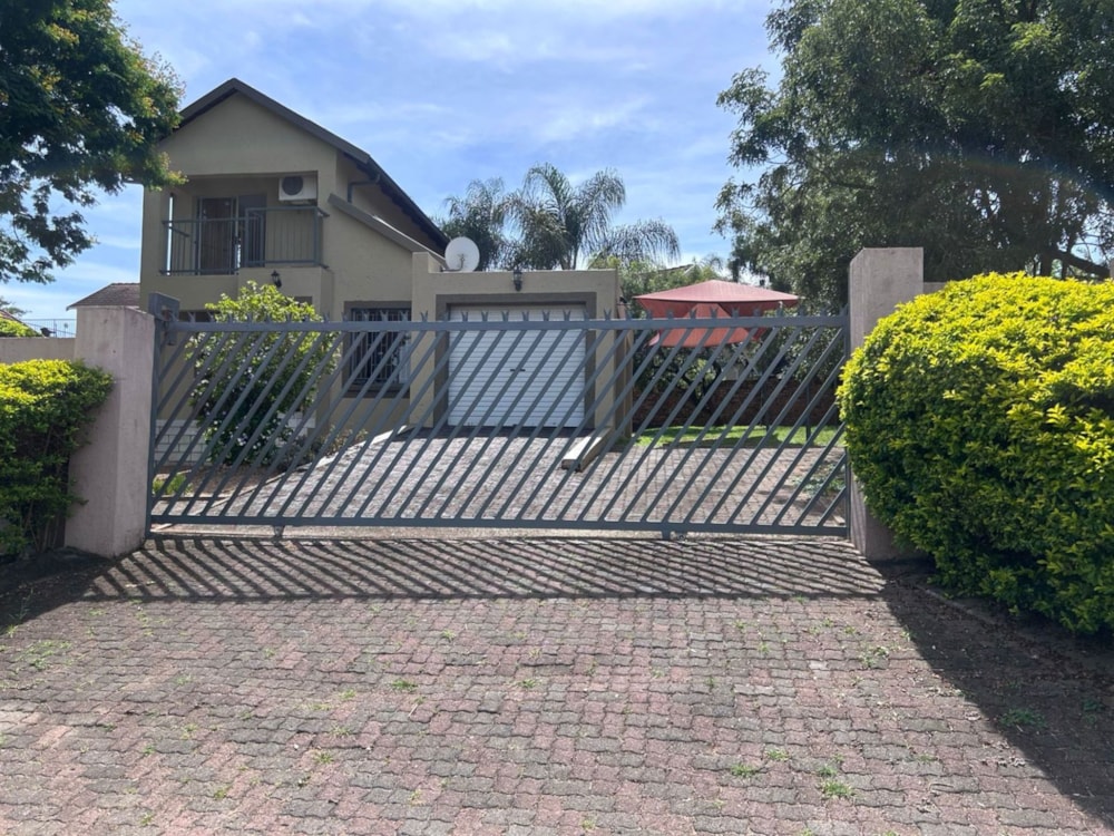 House to rent in Stonehenge - 1NS1731252