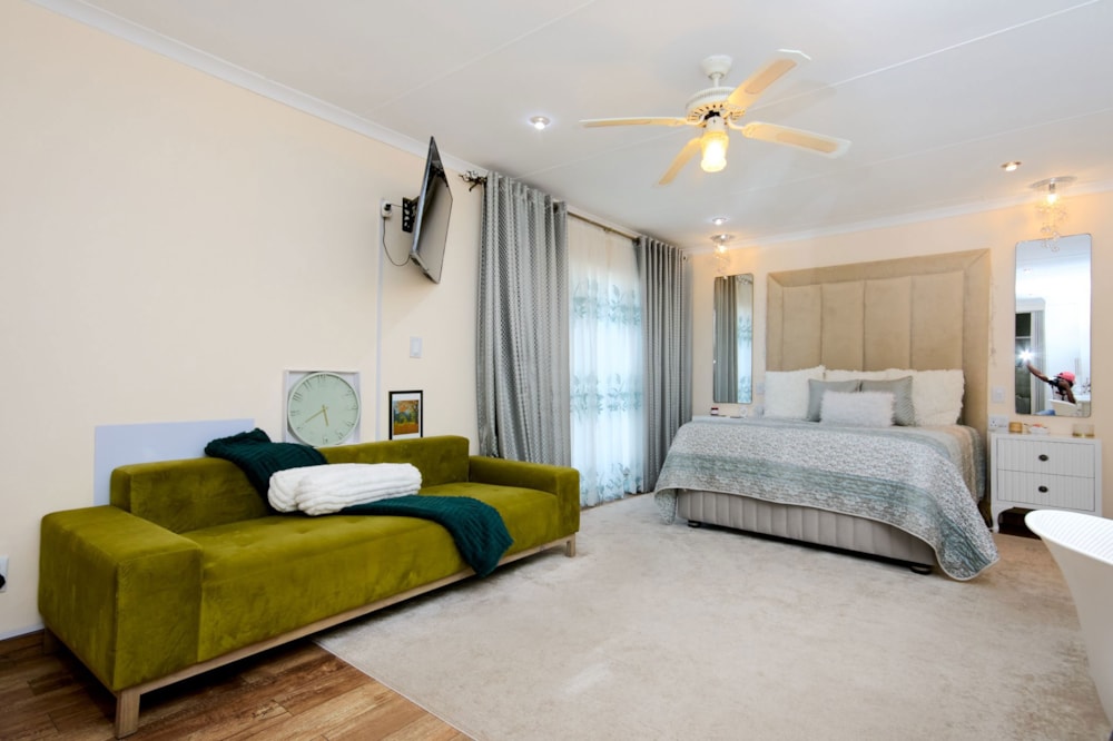 House for sale in Florida, Roodepoort - RAN1729022