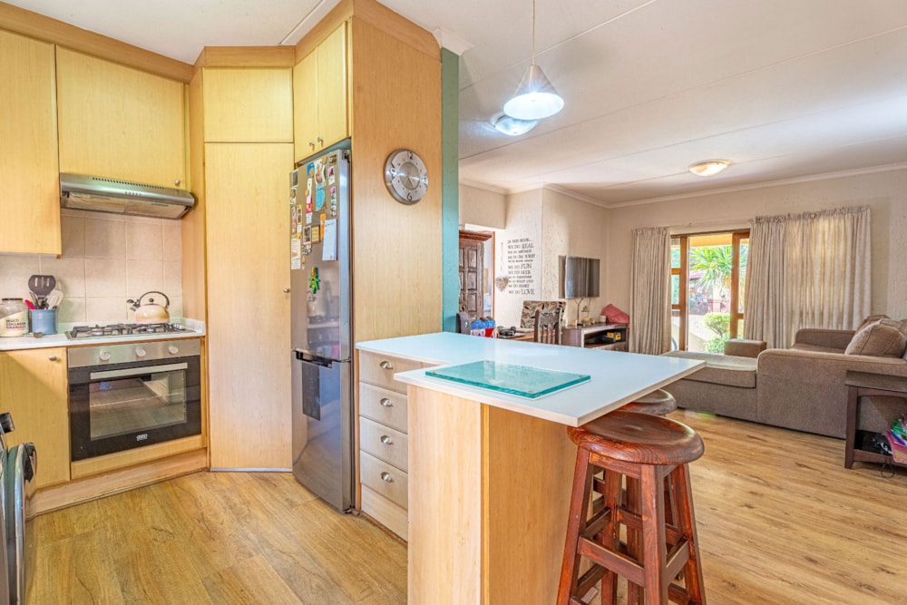 Apartment for sale in Sunninghill Gardens - FW1730662 Apartment for sale in Sunninghill Gardens - FW1730662