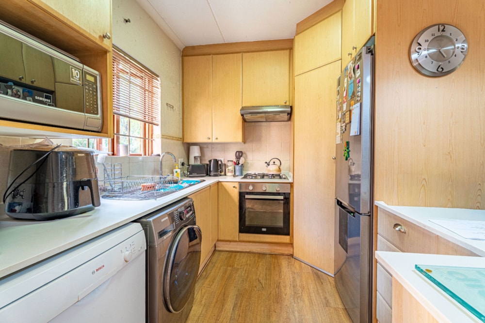 Apartment for sale in Sunninghill Gardens - FW1730662 Apartment for sale in Sunninghill Gardens - FW1730662