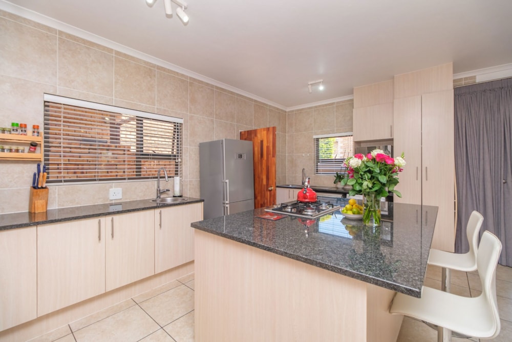 Townhouse for sale in Honeydew Manor - RAN1728523