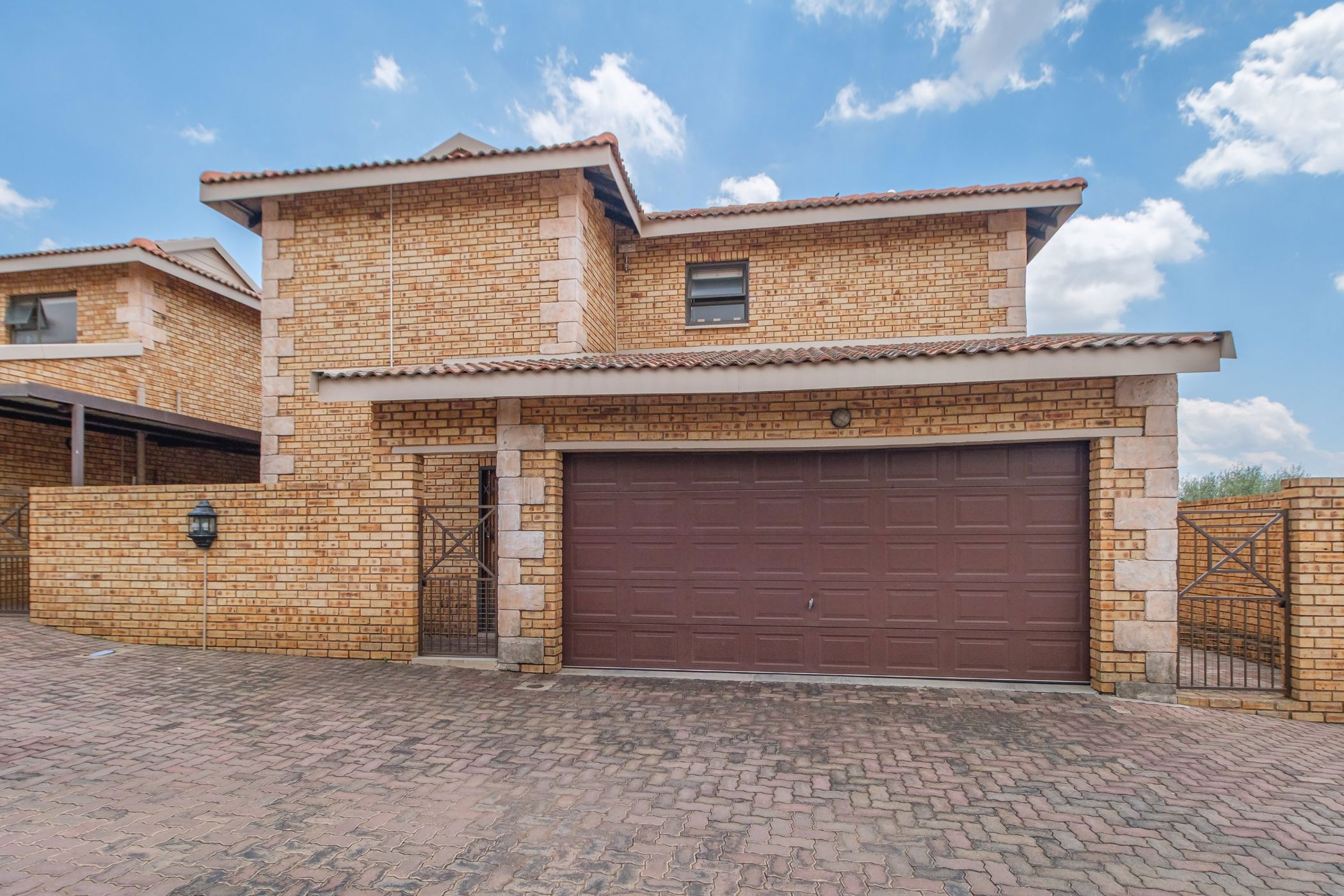 Townhouse for sale in Honeydew Manor - RAN1728523