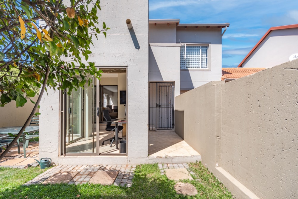 Townhouse for sale in Northgate, Randburg - RAN1729840