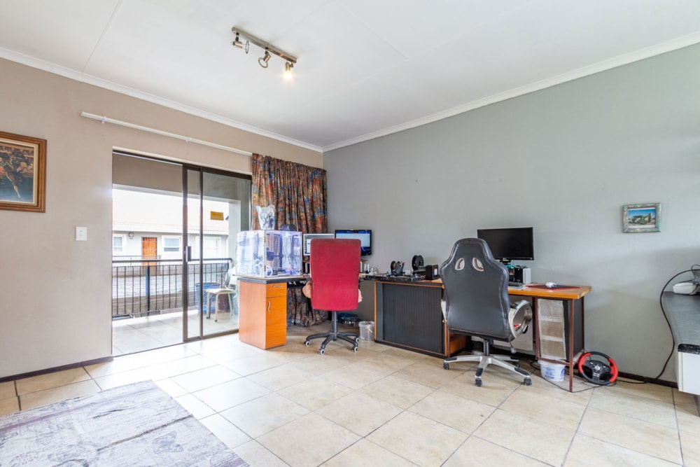 Townhouse for sale in Brenthurst - 1BJ1702808 Townhouse for sale in Brenthurst - 1BJ1702808