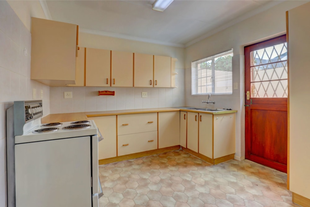 Apartment for sale in Denneoord, George - GEO1730020