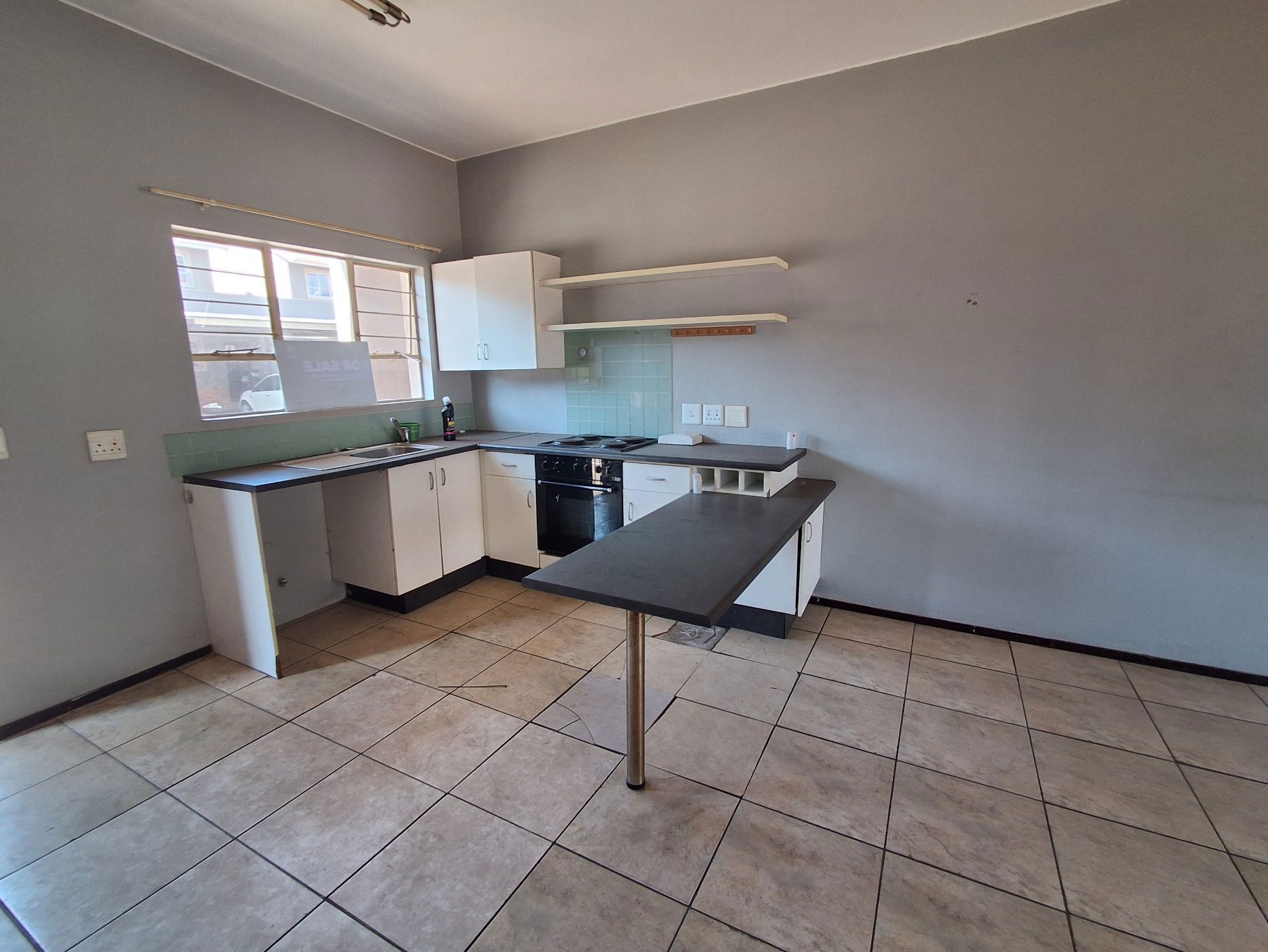 Townhouse for sale in Brenthurst - 1BJ1729100