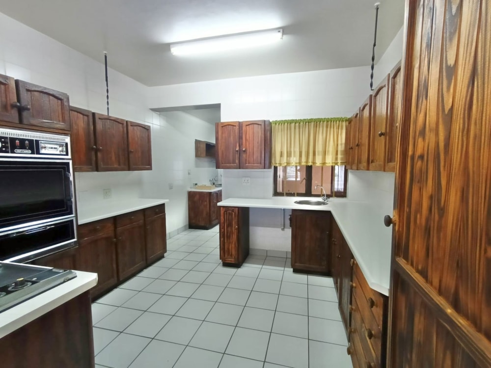 Townhouse to rent in Pentagon Park - 1BX1730680 Townhouse to rent in Pentagon Park - 1BX1730680