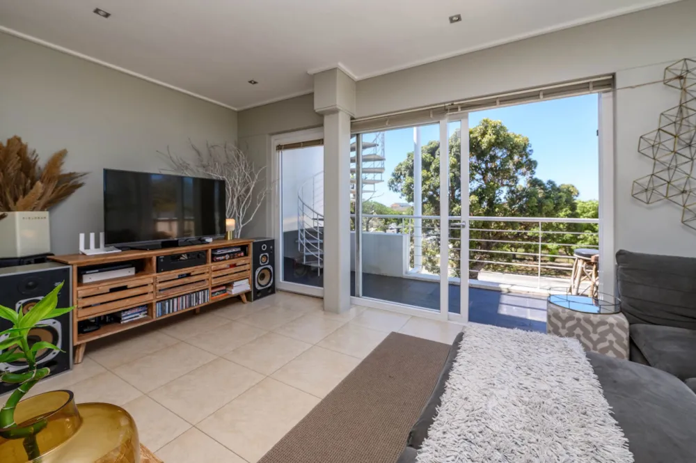 Apartment for sale in Walmer - 1PLZ1729946 Apartment for sale in Walmer - 1PLZ1729946