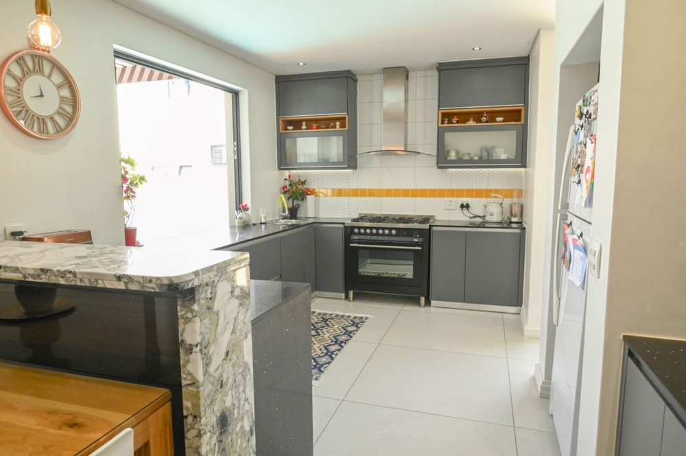 House for sale in Sitari Country Estate - SW1737811