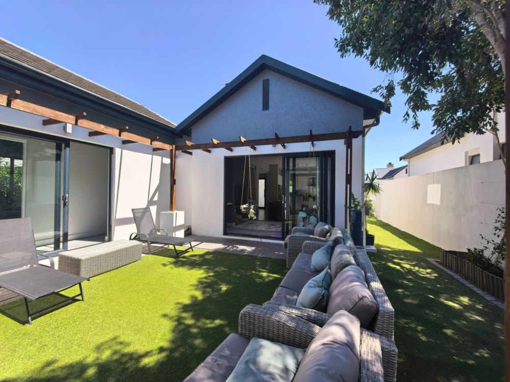 House for sale in Sitari Country Estate - SW1731168