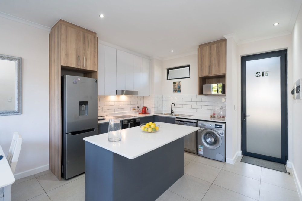 Apartment for sale in Somerset West - SW1729816