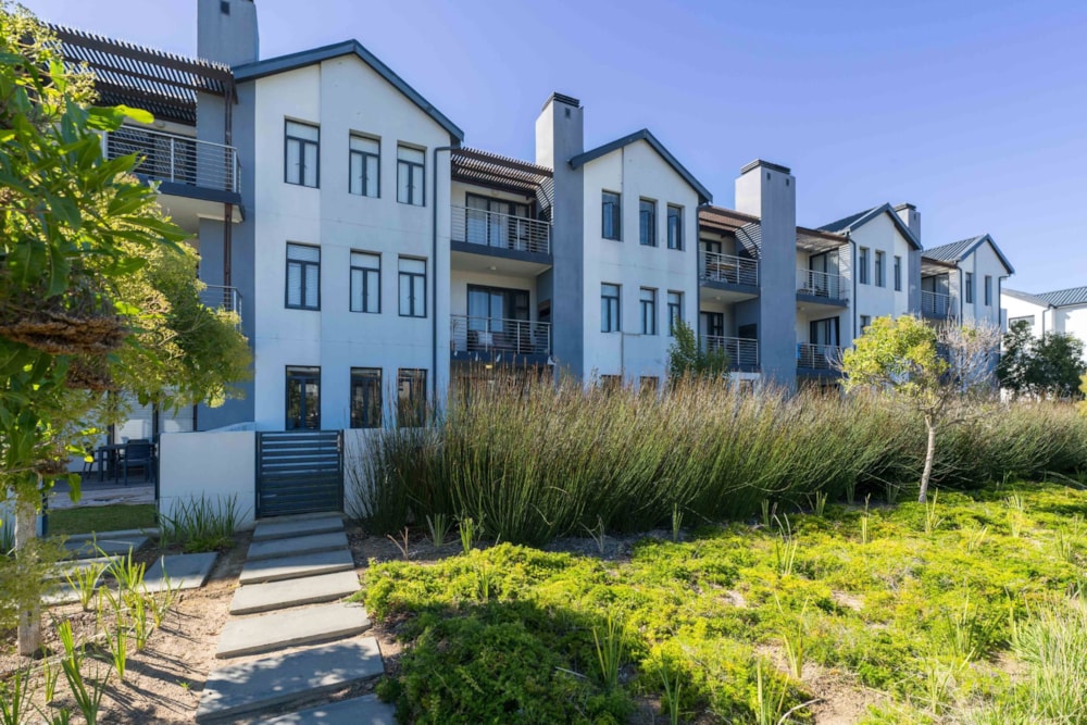 Apartment for sale in Somerset West - SW1729816