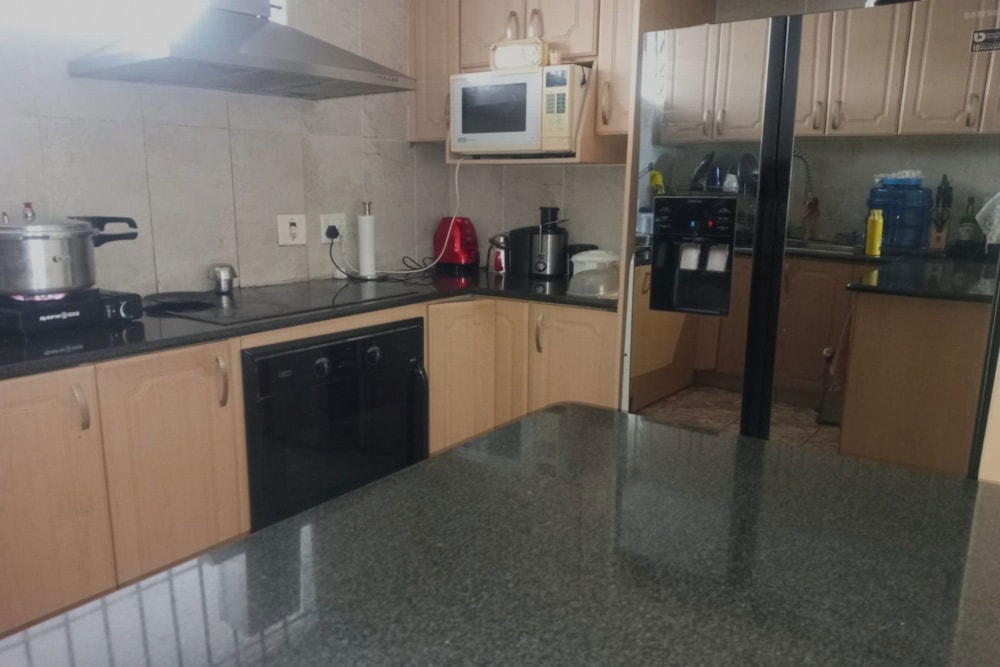 Apartment for sale in Amanzimtoti - 1WB1730717 Apartment for sale in Amanzimtoti - 1WB1730717