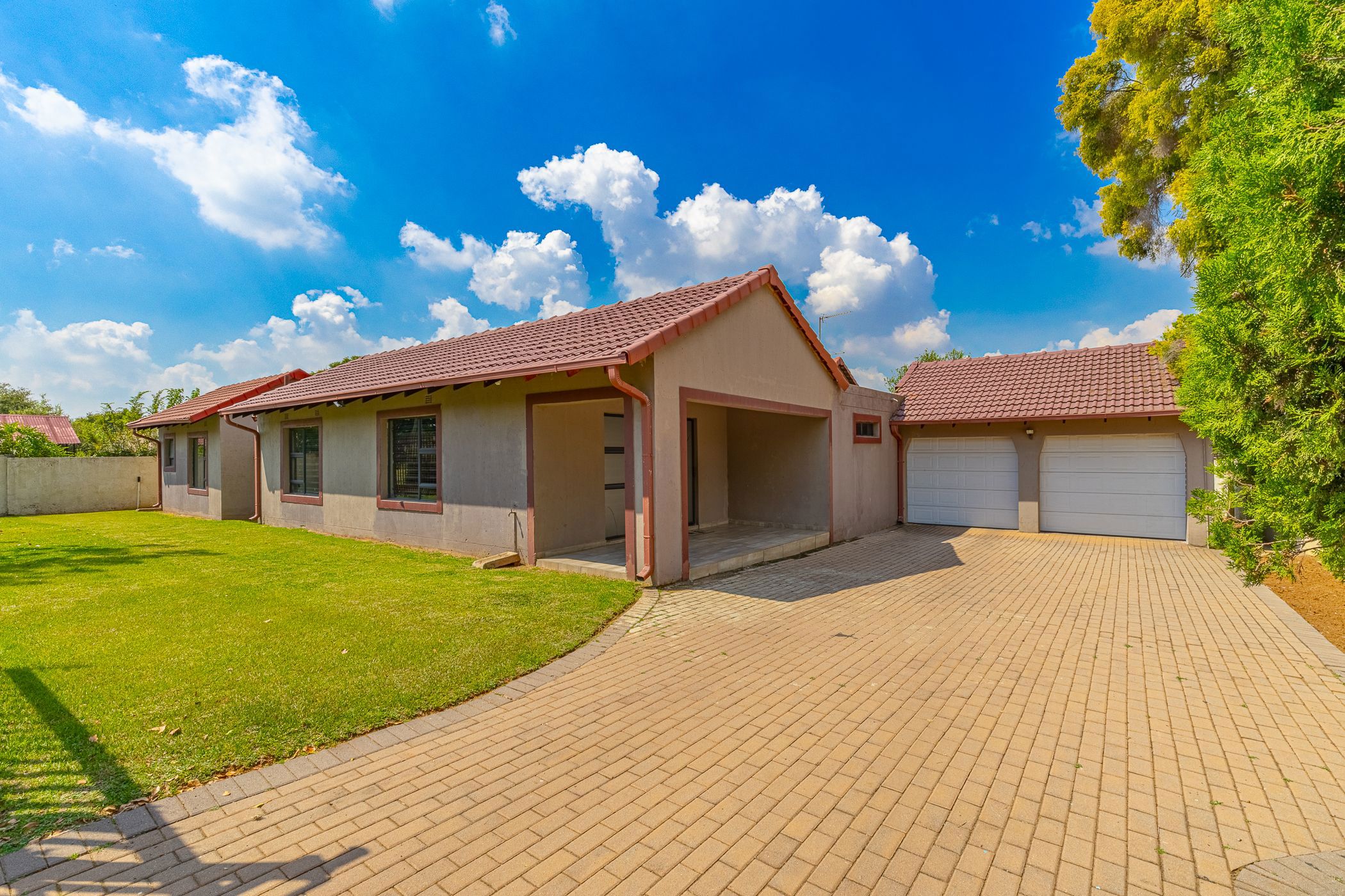 House for sale in Sunward Park - BOK1730960