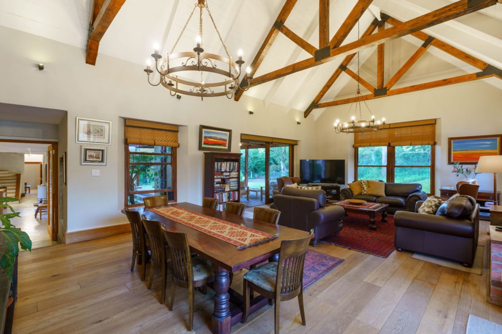 House for sale in Golden Acre - SW1728727