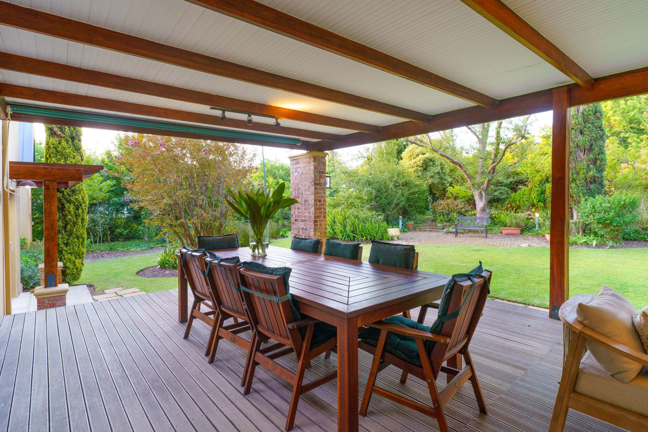 House for sale in Golden Acre - SW1728727