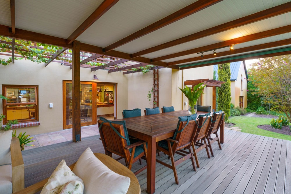 House for sale in Golden Acre - SW1728727