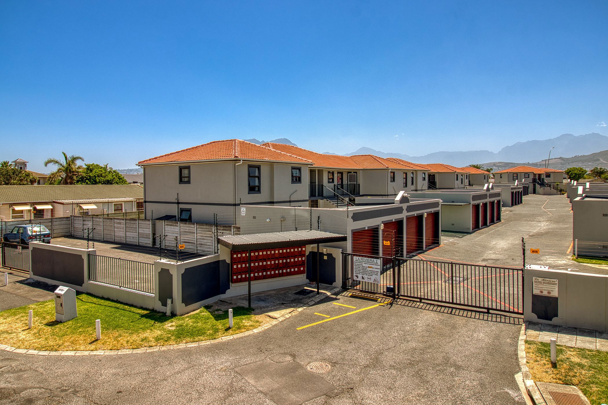 Apartment for sale in Strand South - SW1727971