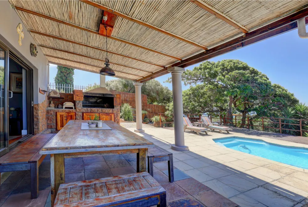 House for sale in Mossel Bay Central - 1MB1753158