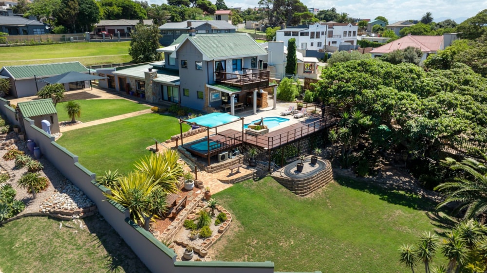 House for sale in Mossel Bay Central - 1MB1753158 House for sale in Mossel Bay Central - 1MB1753158