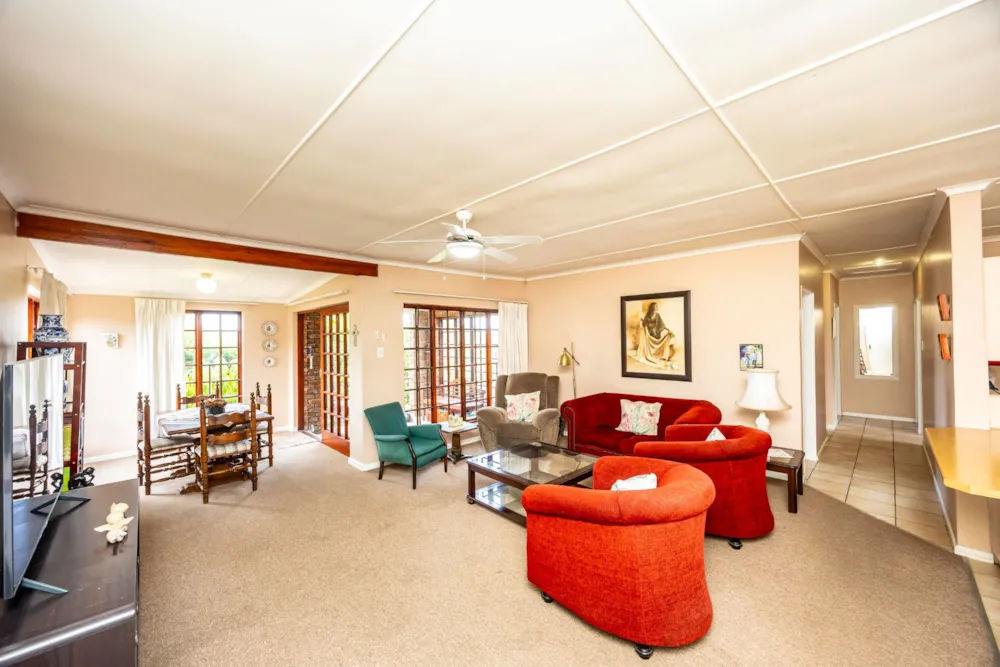 Garden retirement home sold in Gonubie - 1EZ1730033 Garden retirement home sold in Gonubie - 1EZ1730033