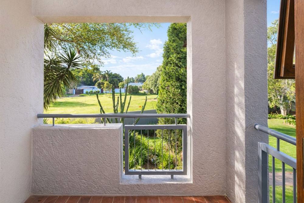 Apartment for sale in Waterkloof Ridge - PT1728037 Apartment for sale in Waterkloof Ridge - PT1728037