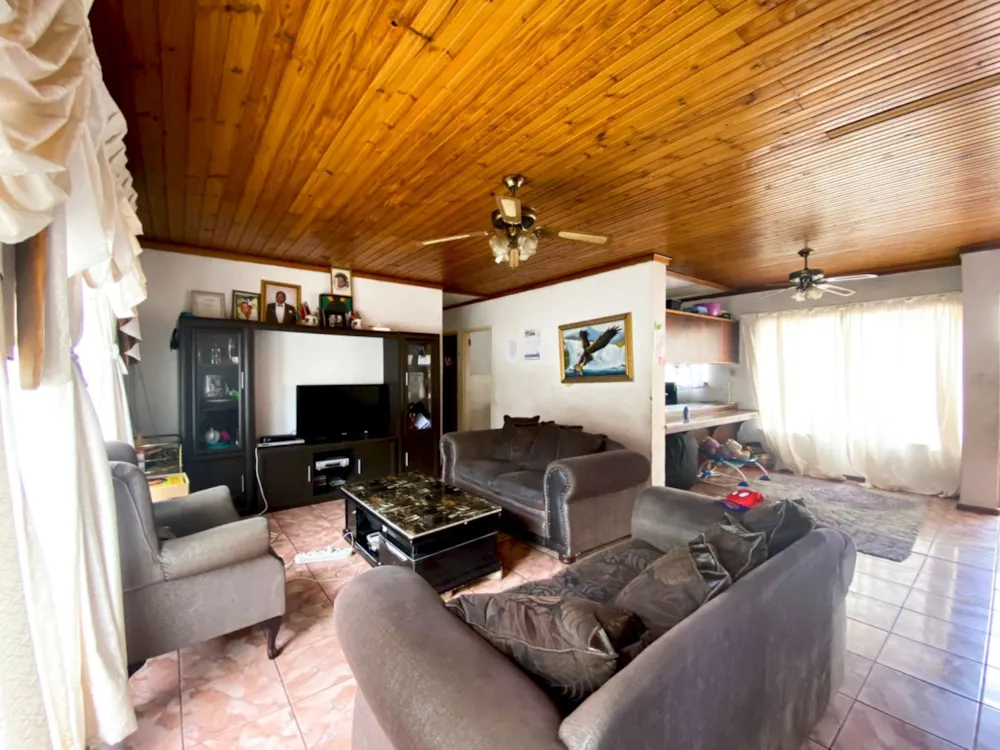 Townhouse for sale in Uitsig, Bloemfontein - 1BX1730824