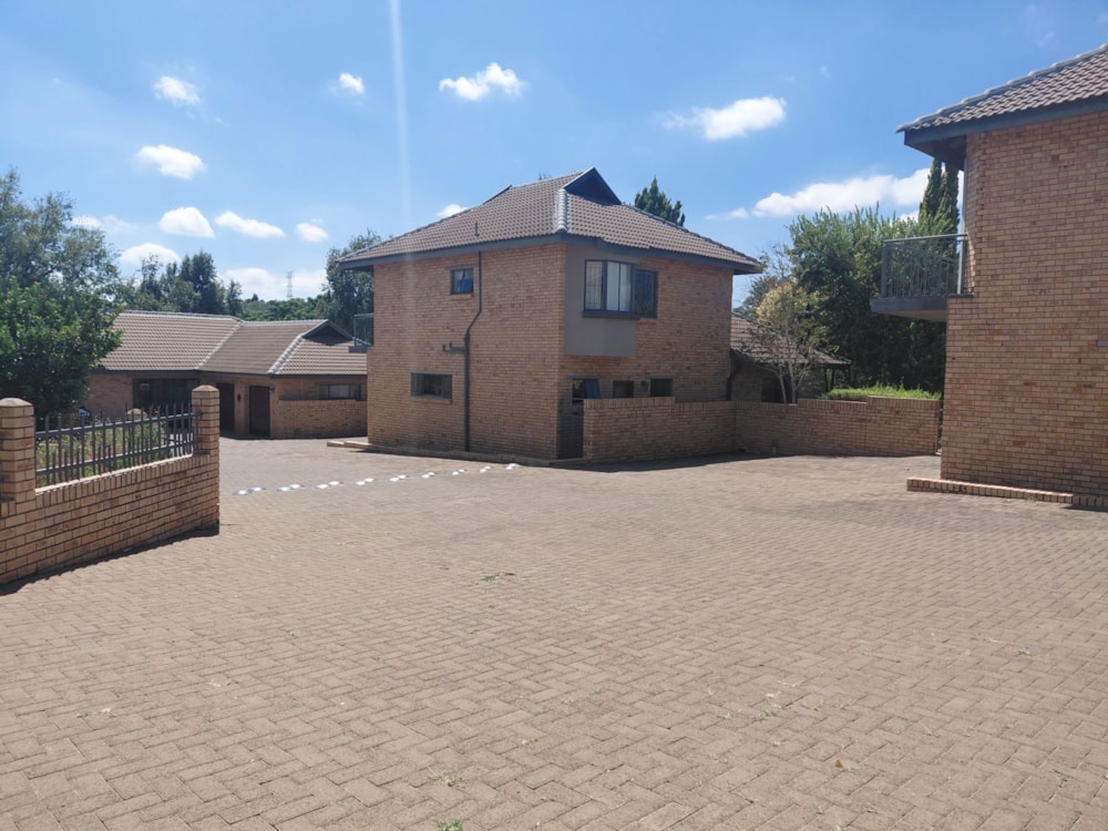 Townhouse for sale in Spitskop - 1BX1730883