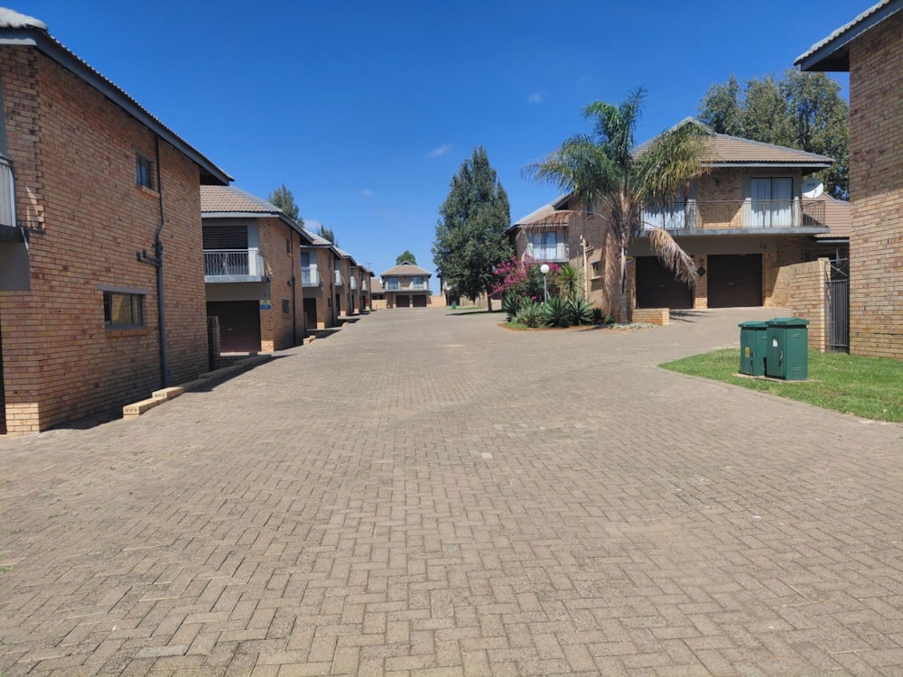 Townhouse for sale in Spitskop - 1BX1730883