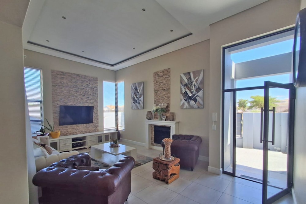 House for sale in Parklands North - 1TV1729330